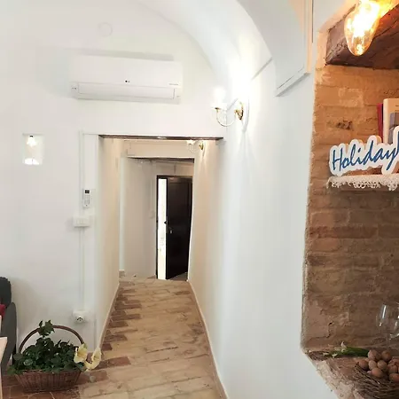 Al Castello House By World